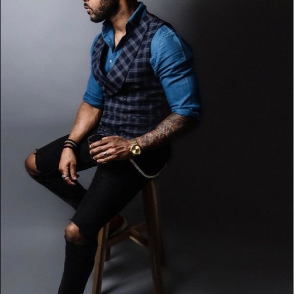 #6WHO’S THE BOSS - Picture 13 of 16